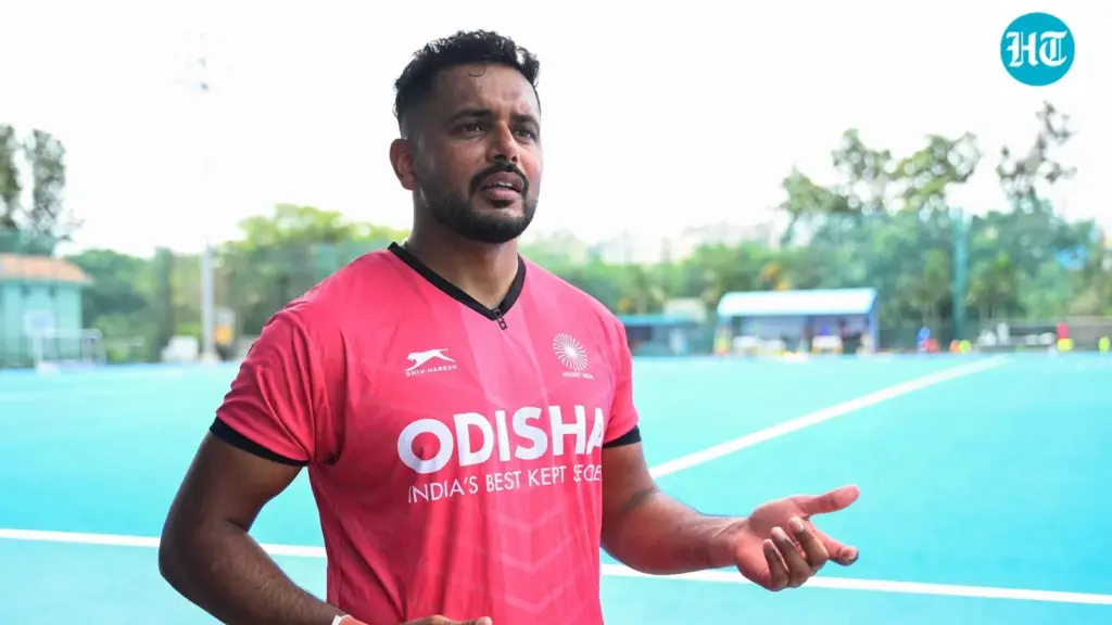 'Step taken under BJP pressure': Former Odisha CM hits out at Indian hockey team's saffron jersey