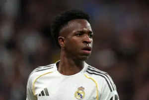 Real Madrid make improved contract offer to Vinicius Junior - The Athletic - The New York Times