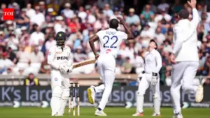 London calling as Pakistan shuffle limited hand - Cricinfo