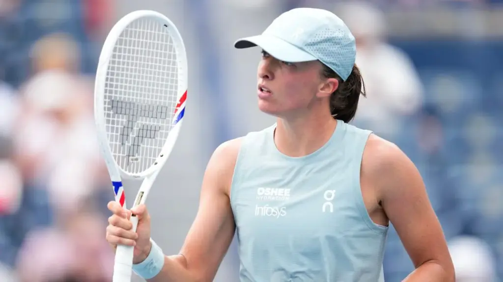 Canadian Open: Iga Swiatek cruises into fourth round; Alexandra Eala advances in Toronto